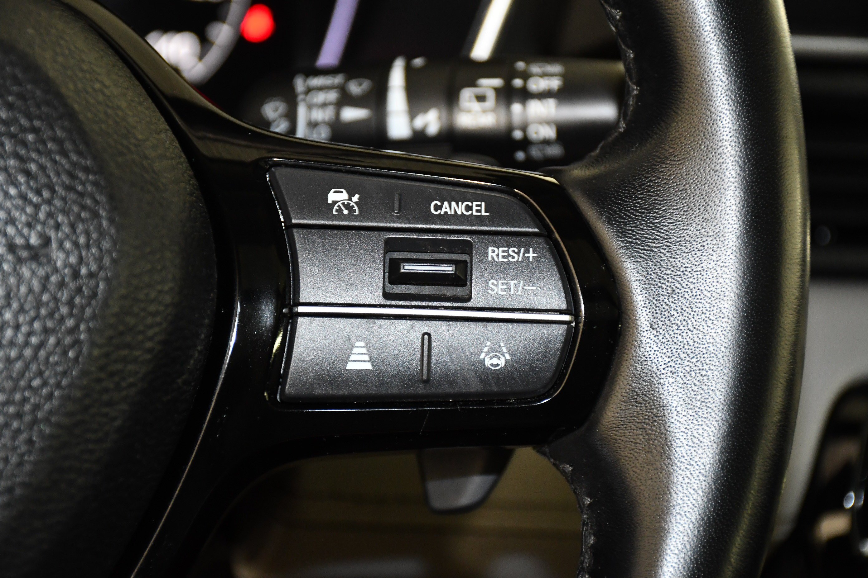 Used 2025 Obsidian Blue Pearl Honda Touring image 21