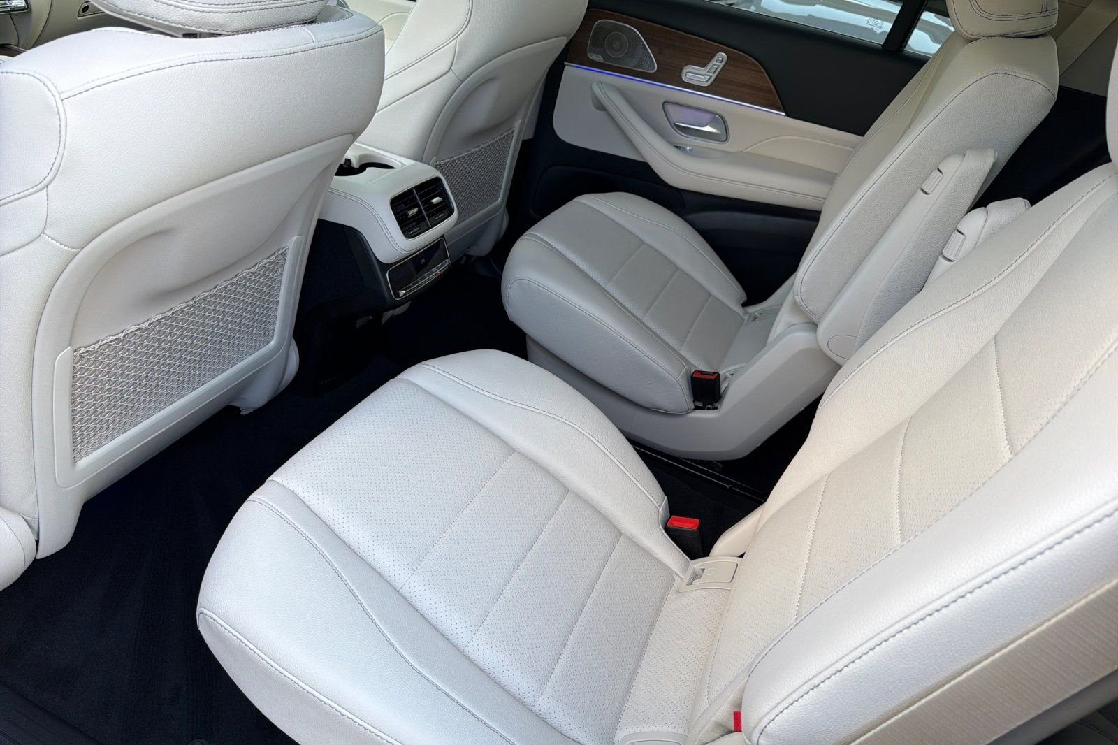 New 2026 Polar White Mercedes-Benz GLS 450 image 12