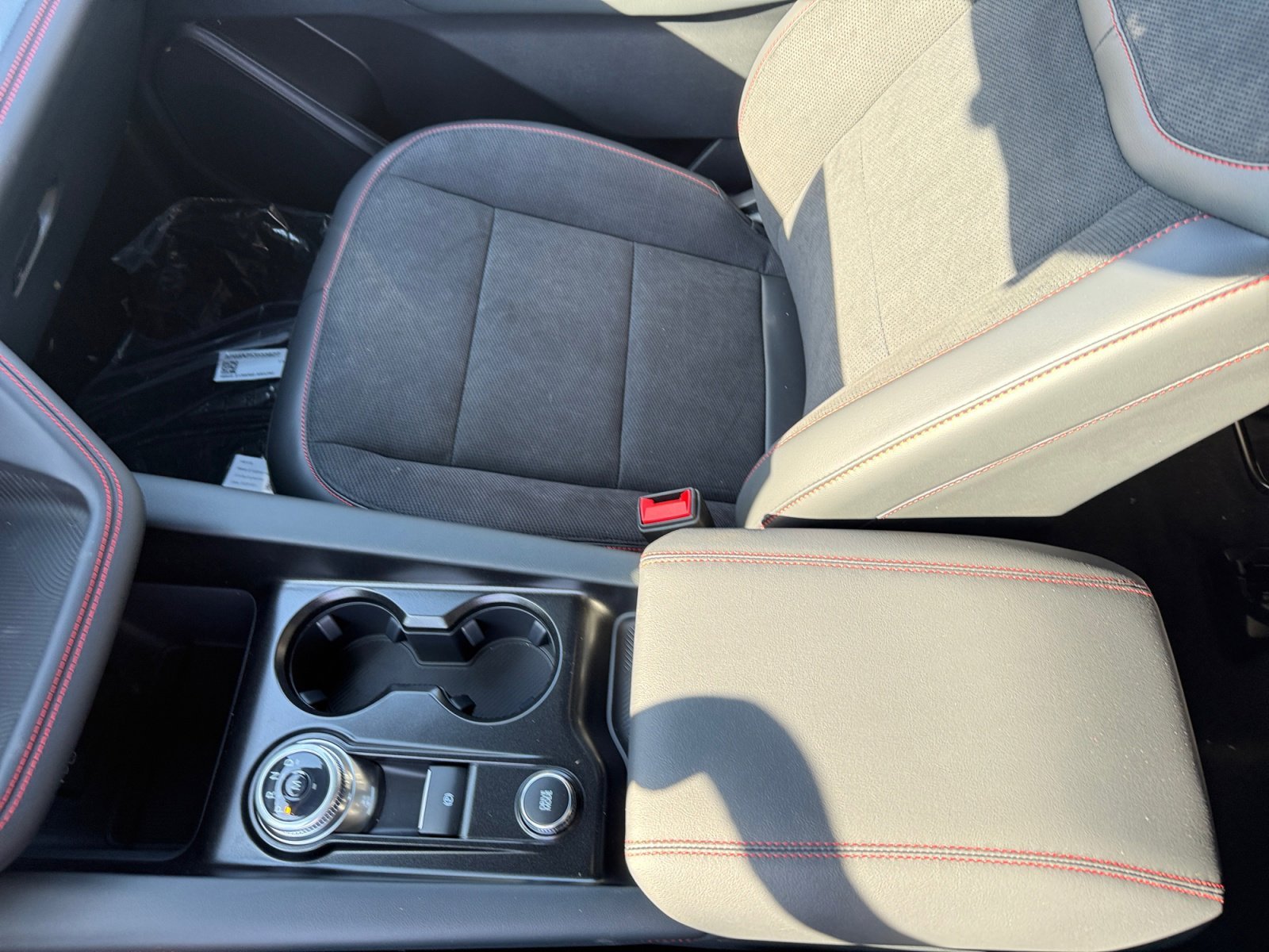 New 2026 Star White Metallic Tri-Coat Ford ST image 14