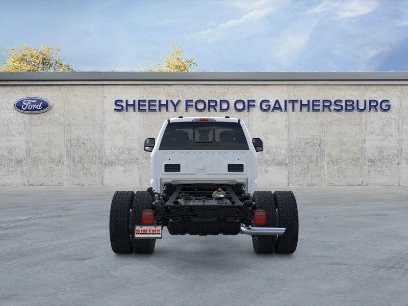 New 2026 Oxford White Ford XL image 6