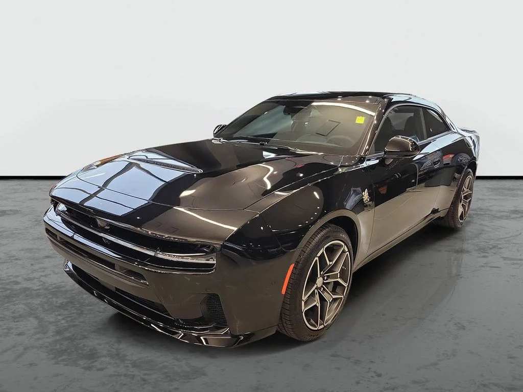 New 2026 Diamond Black Crystal Pearlcoat Dodge Scat Pack Plus image 5