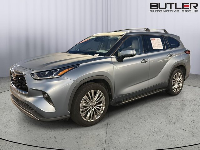 2023 Toyota Highlander Platinum