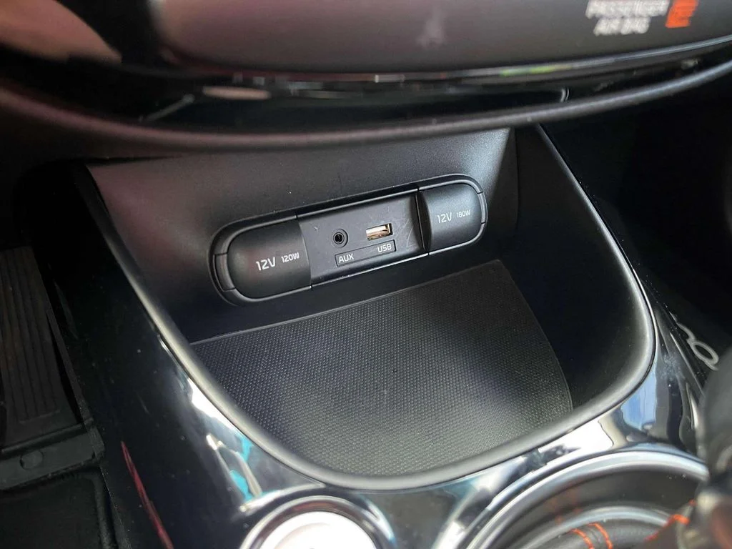 Certified Used 2019 Clear White Kia Exclaim image 14