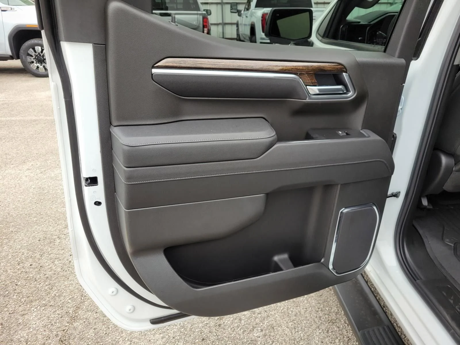 2026 GMC Sierra 1500 Elevation - Photo 6