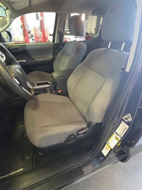 Used 2019 Gray Toyota SR5 image 12