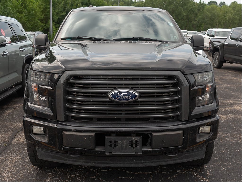 Used 2017 Shadow Black Ford XLT image 3