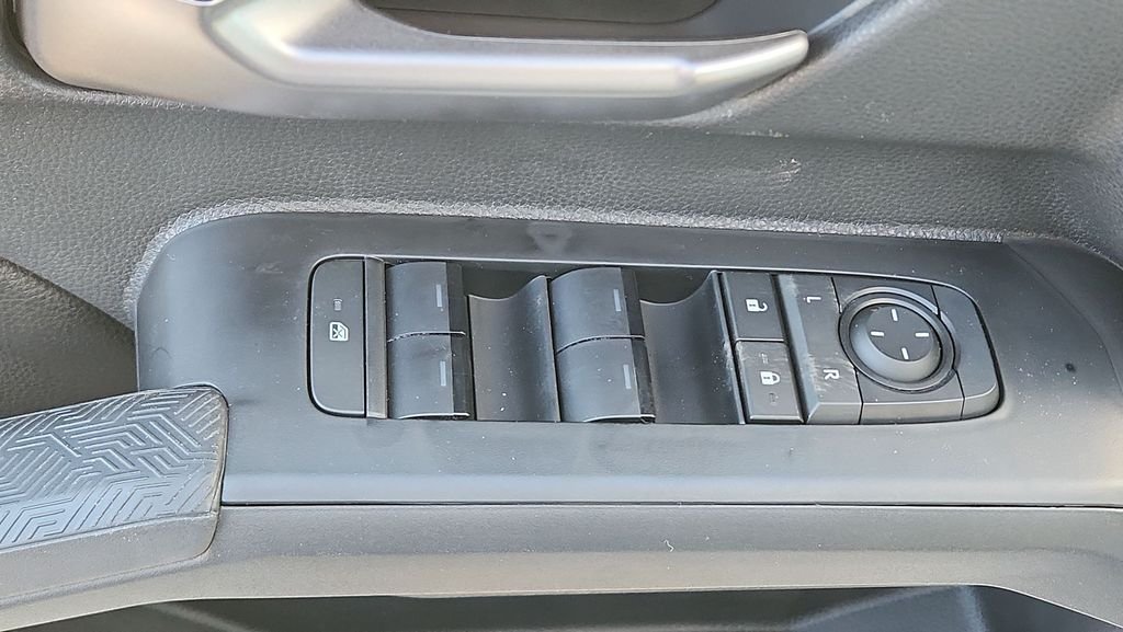 2026 Toyota Tacoma TRD Off Road - Photo 17
