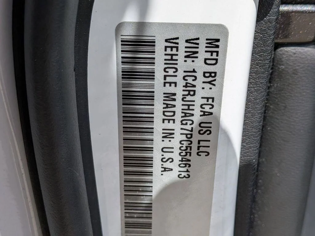 Used 2023 White Jeep Altitude X image 30