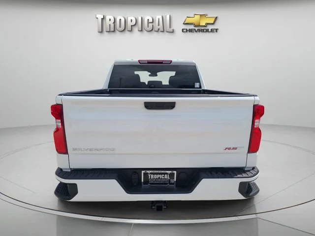 New 2026 Summit White Chevrolet RST image 4