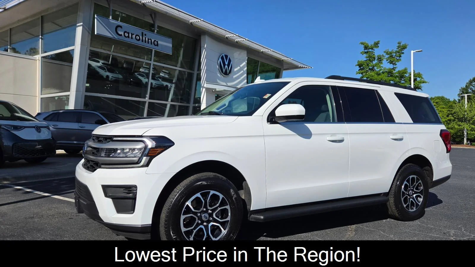 Used 2024 Oxford White Ford XLT image 1