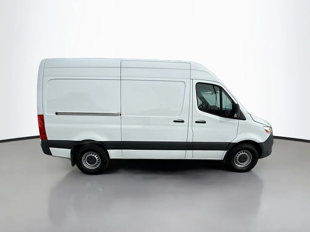Used 2023 White Mercedes-Benz Cargo 144 WB image 8