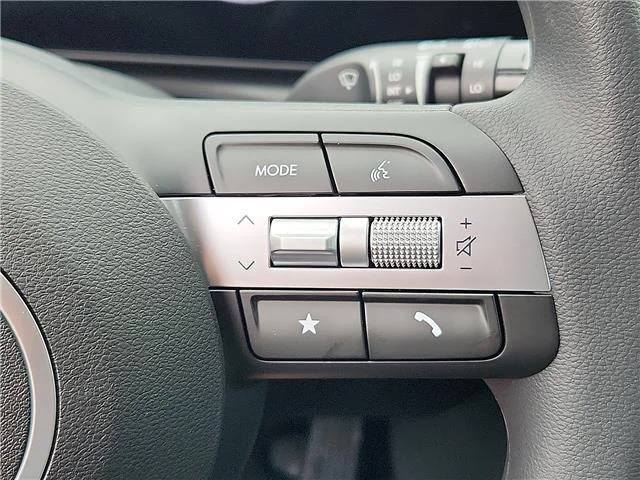 New 2026 Shimmering Silver Hyundai SEL image 15