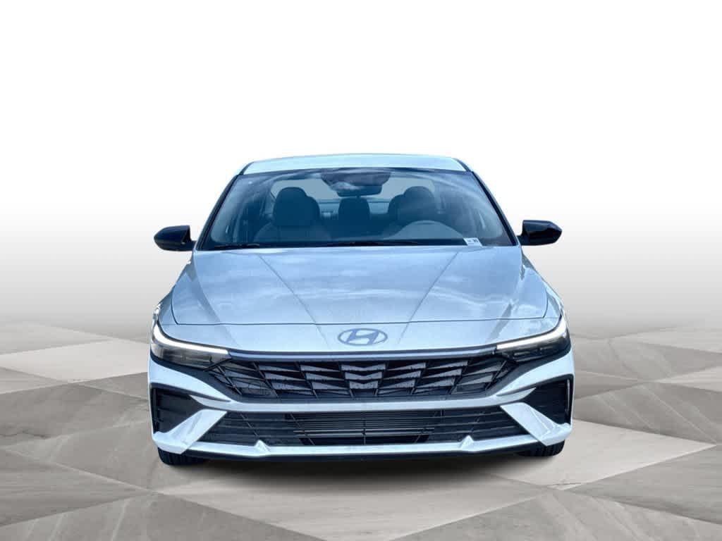 2026 Hyundai Elantra SEL Sport - Photo 3
