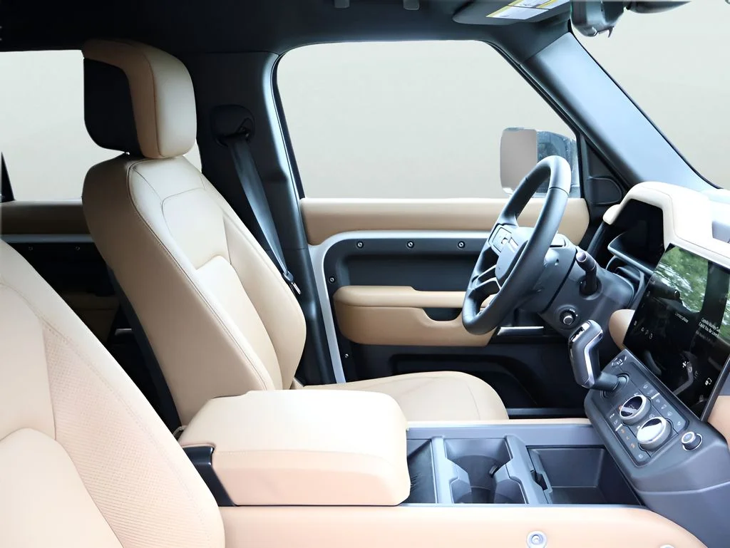 New 2026 Fuji White Land Rover S image 8