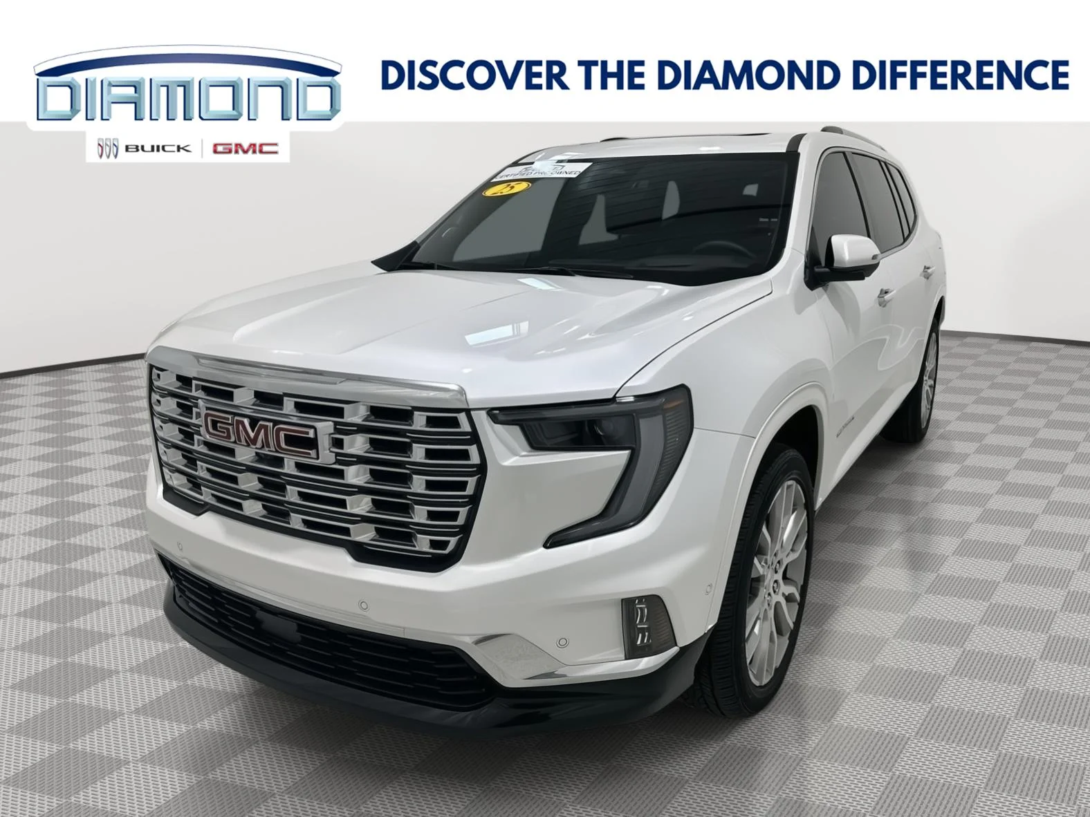 2025 GMC Acadia Denali AWD's photo
