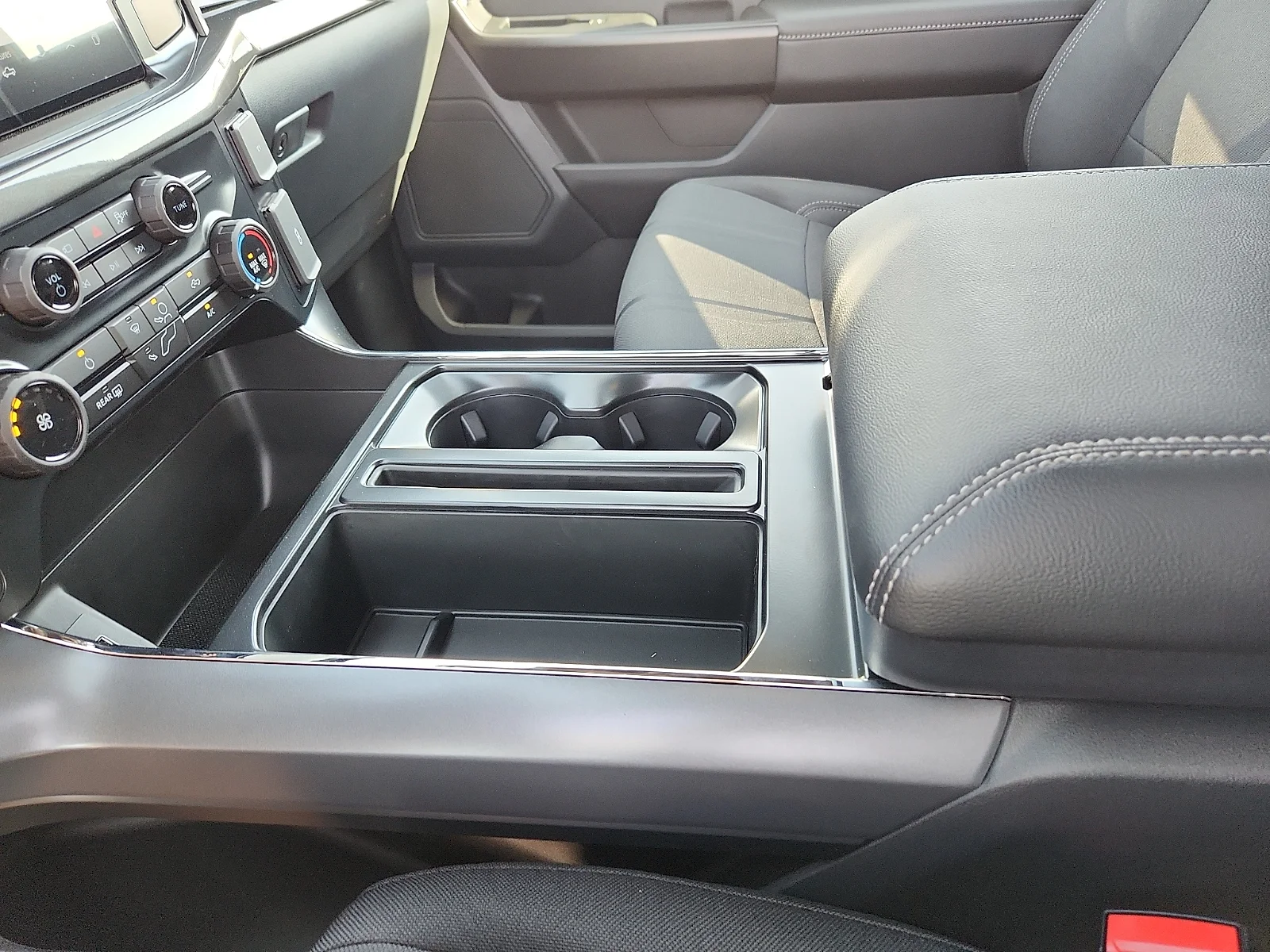 New 2026 Oxford White Ford STX image 25