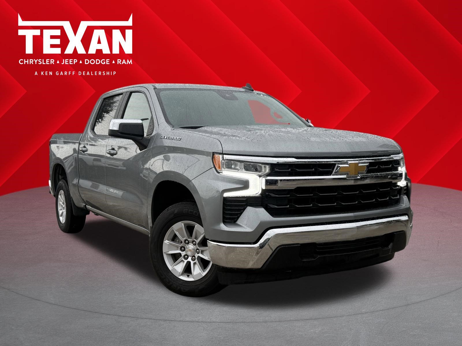 Used 2025 Sterling Gray Metallic Chevrolet  image 1
