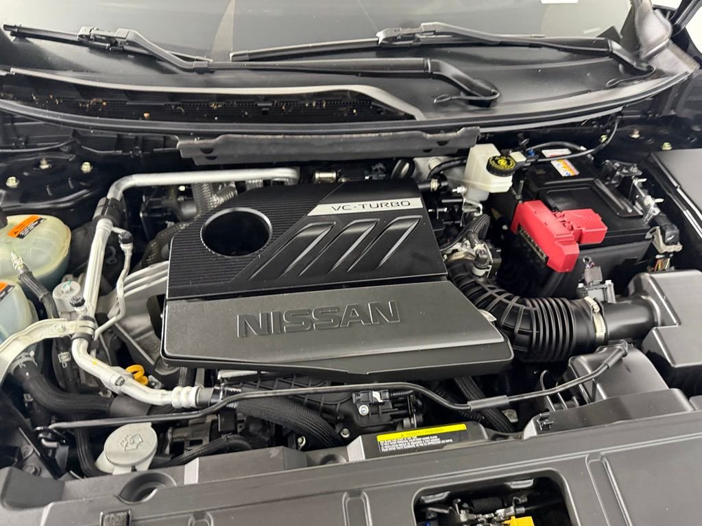 Used 2023 Black Nissan Platinum image 35