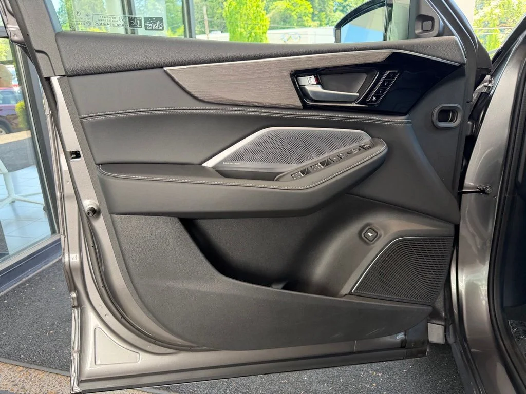 New 2026 Liquid Carbon Metallic Acura Advance Package image 11