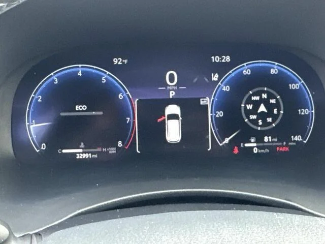 Used 2023 Moon Dust Toyota Platinum image 27