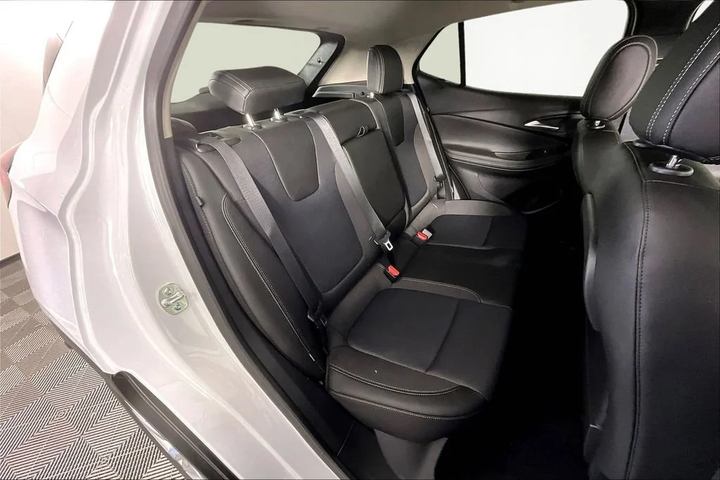 New 2026 Summit White Buick Preferred image 10