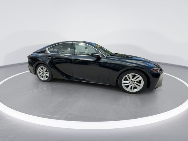 2024 Lexus IS 300 - Photo 9