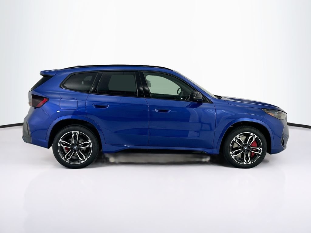 New 2026 Blue Metallic BMW xDrive28i image 4
