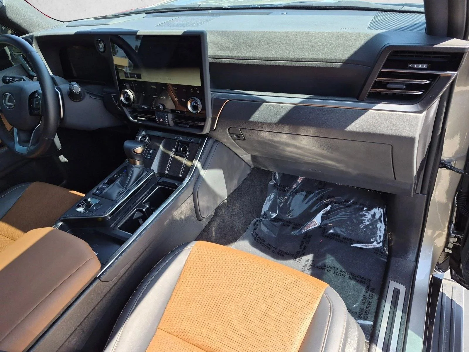 Certified Used 2025 Atomic Silver Lexus PREMIUM PLUS image 21