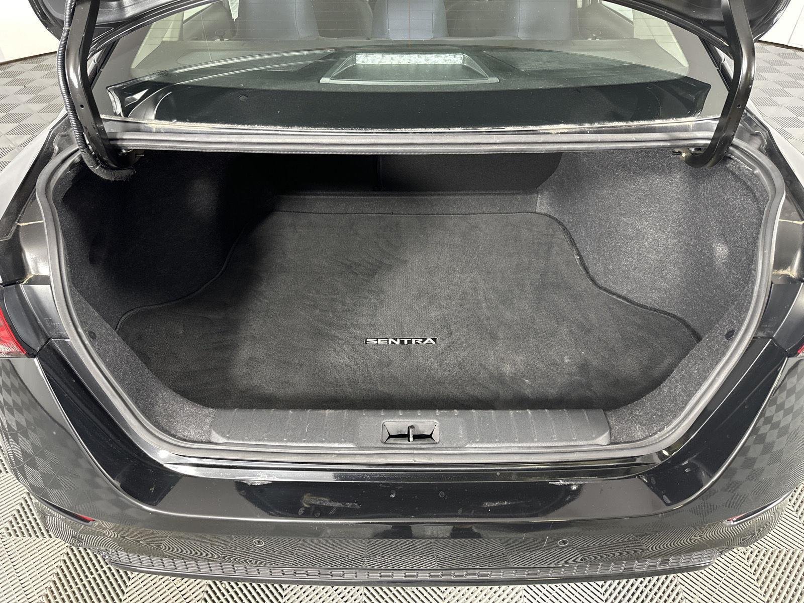 Used 2020 Super Black Nissan S image 7