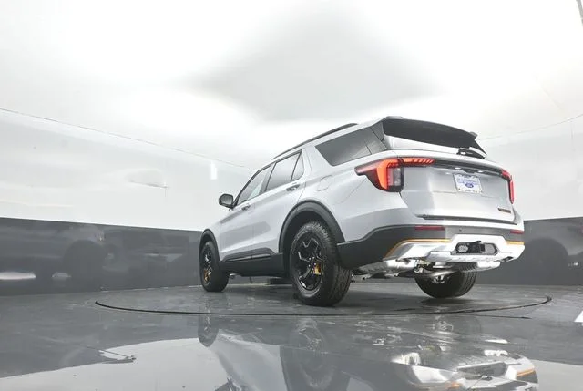 New 2026 White Ford Tremor image 34
