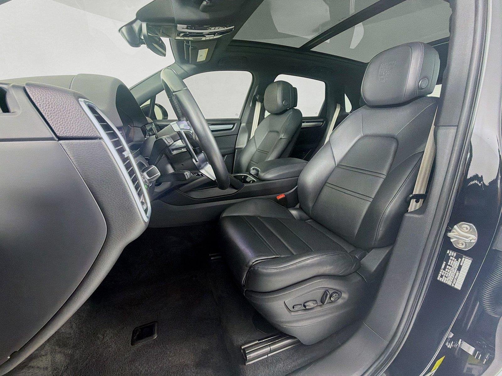 Used 2023 Chromite Black Metallic Porsche Platinum Edition image 5