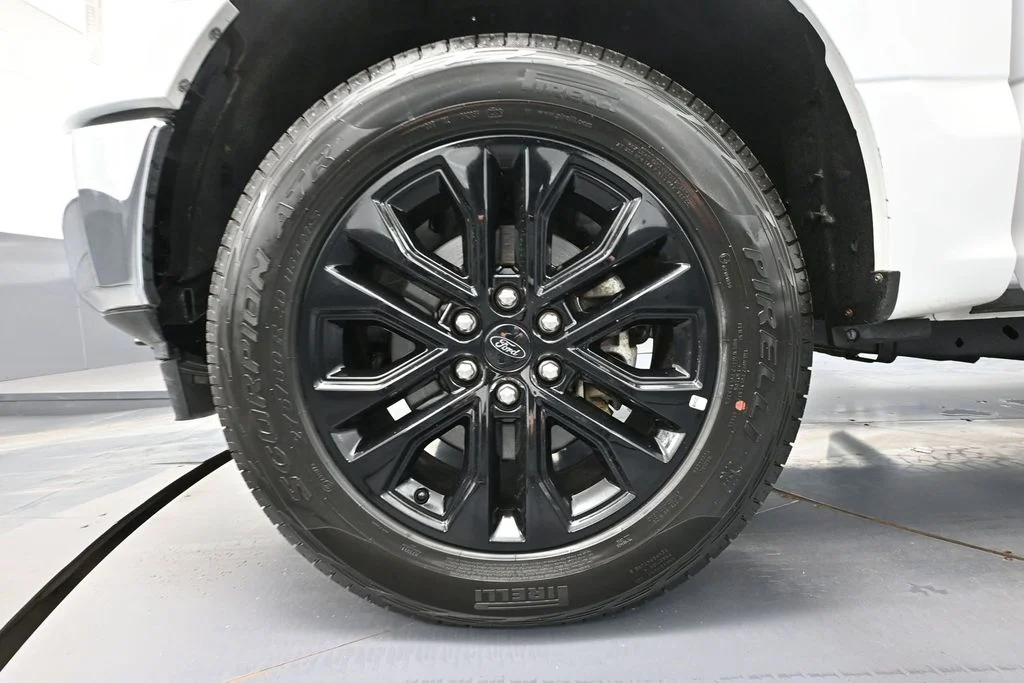 Used 2020 White Ford XLT image 13