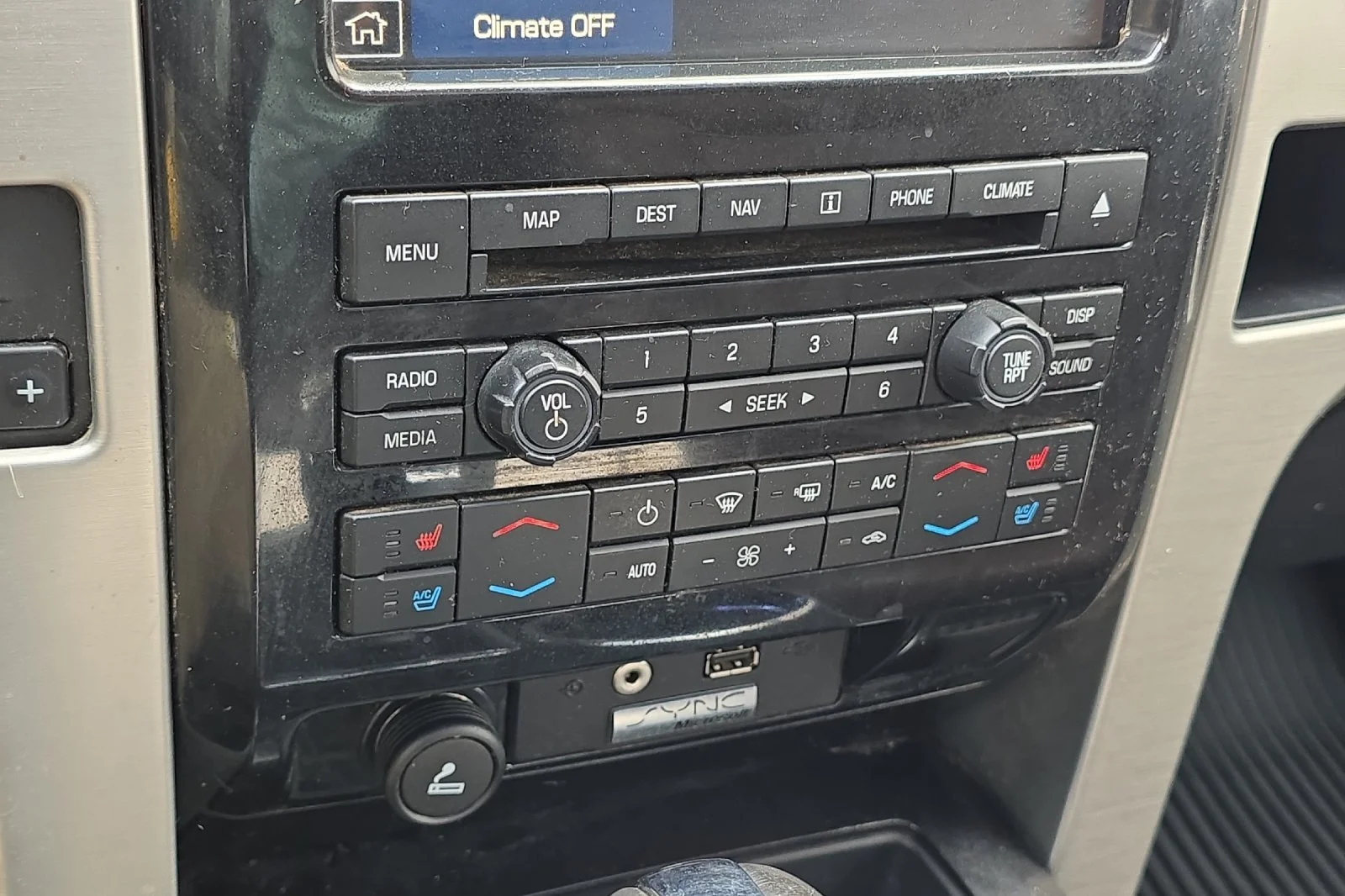 Used 2011  Ford  image 19