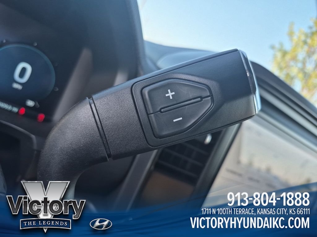 Used 2025 White Ford XLT image 22