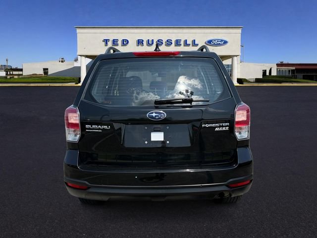 Used 2017 Crystal Black Silica Subaru 2.5i image 7