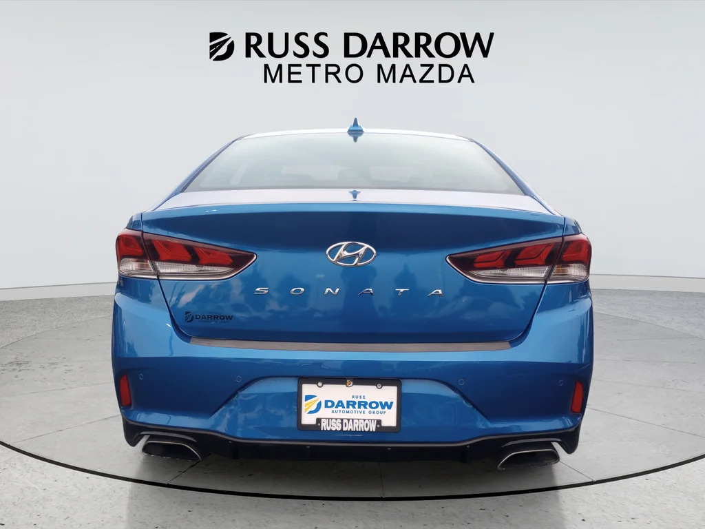 Used 2018 Blue Hyundai Limited image 4