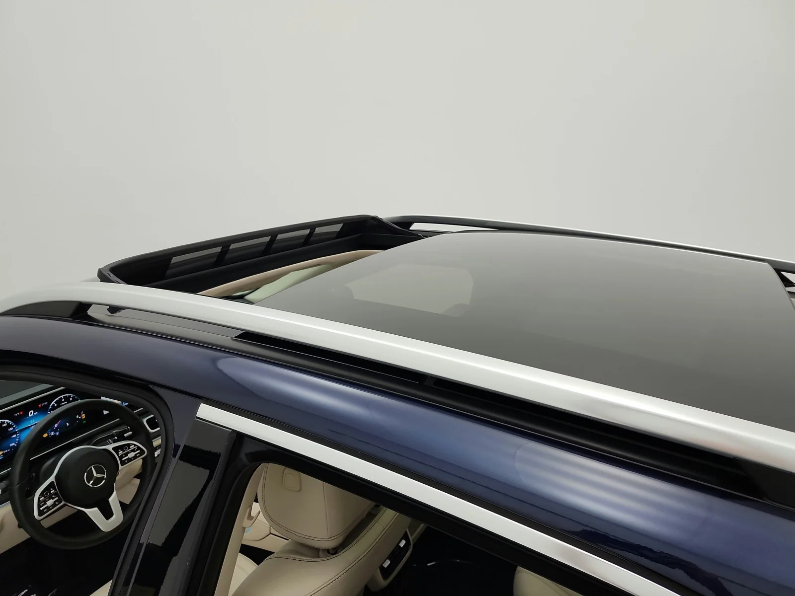 Used 2021 Lunar Blue Metallic Mercedes-Benz GLE 350 SUV image 11