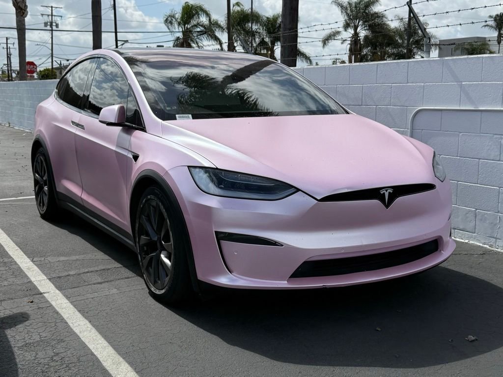 2022 Tesla Model X Long Range's photo