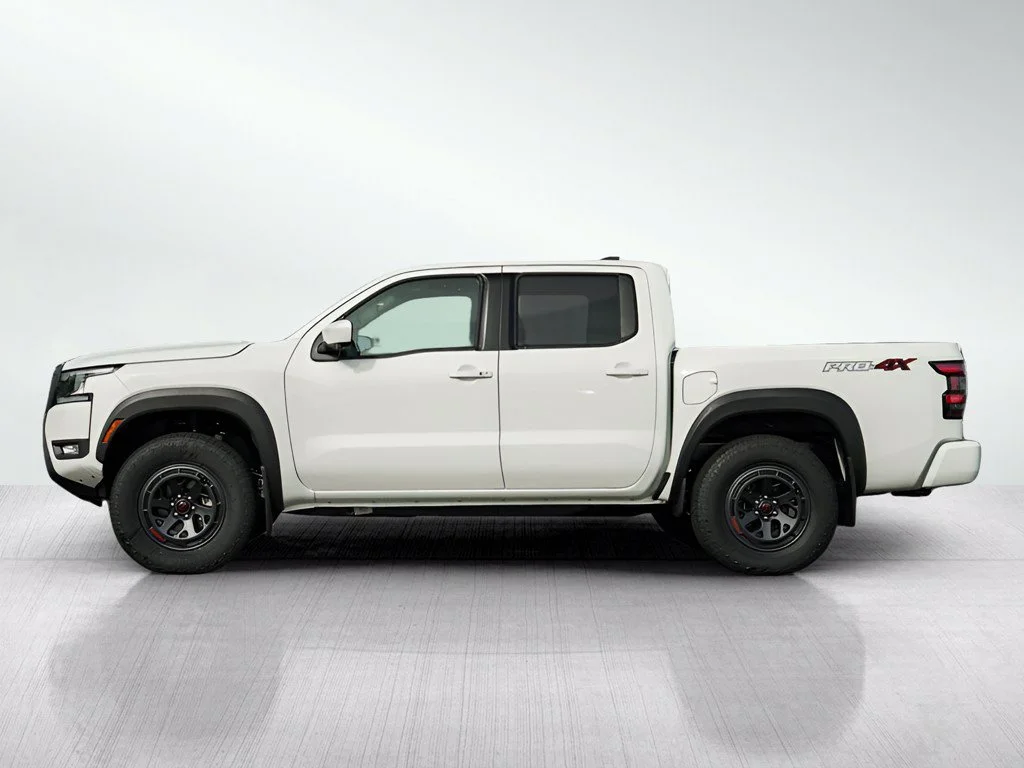 New 2026 Glacier White Nissan PRO-4X image 4