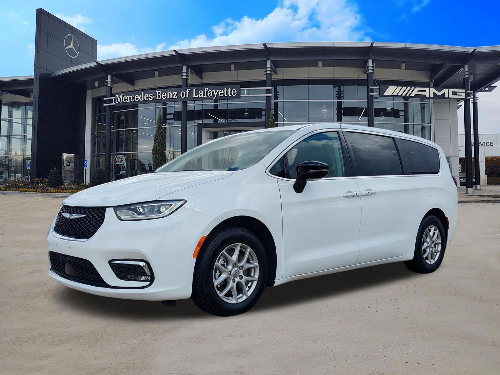 2024 Chrysler Pacifica Touring L