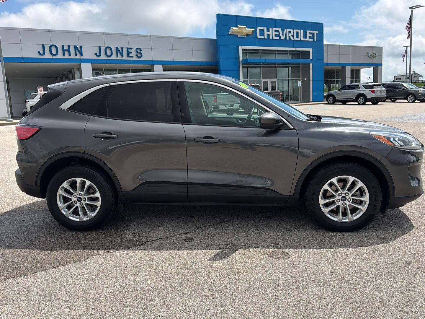 Used 2020 Magnetic Ford SE image 8