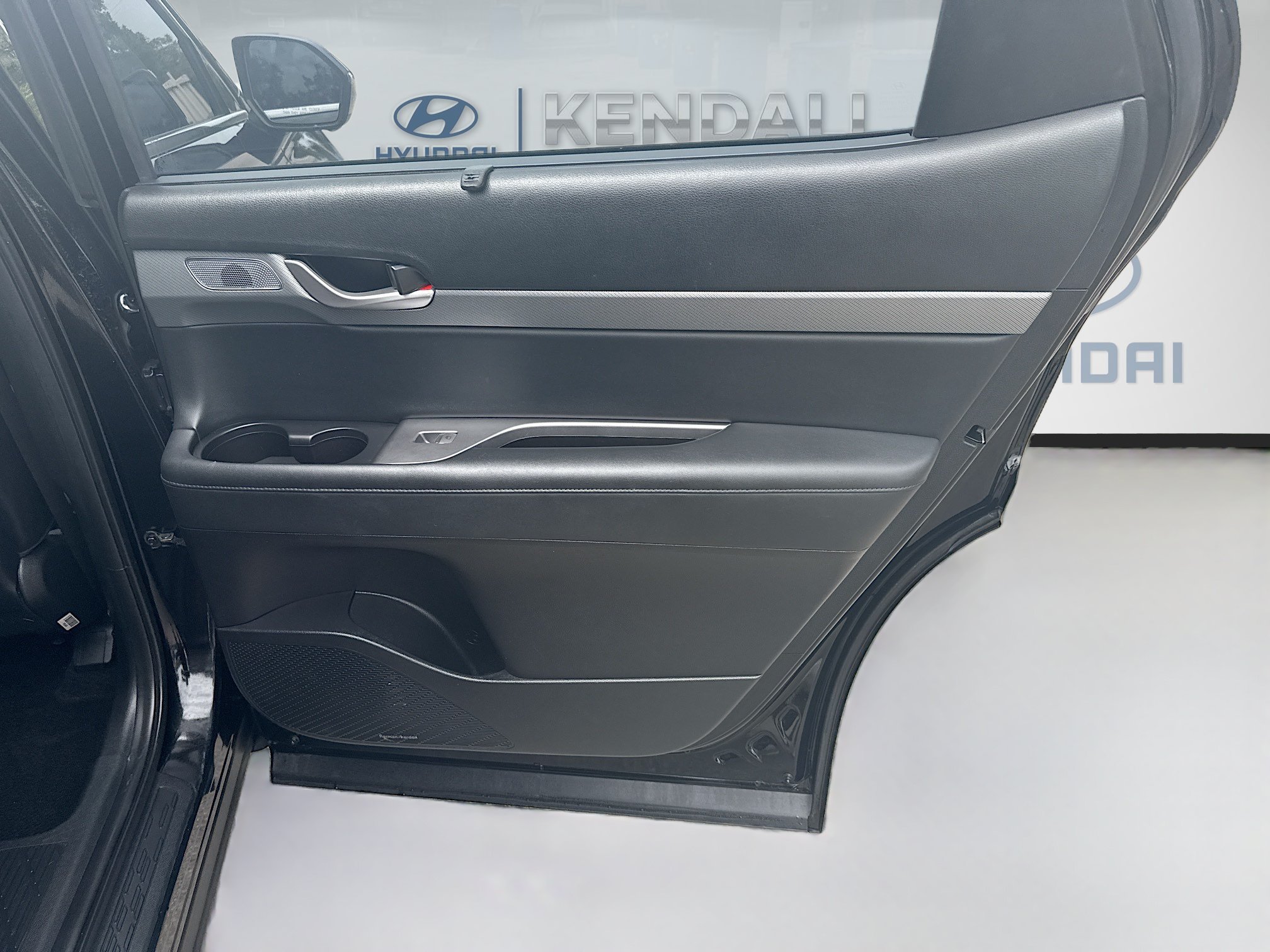 Used 2023 Abyss Black Pearl Hyundai SEL image 28