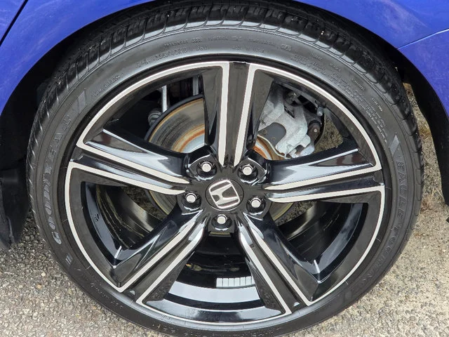 Certified Used 2025 Still Night Pearl Honda Sport image 17