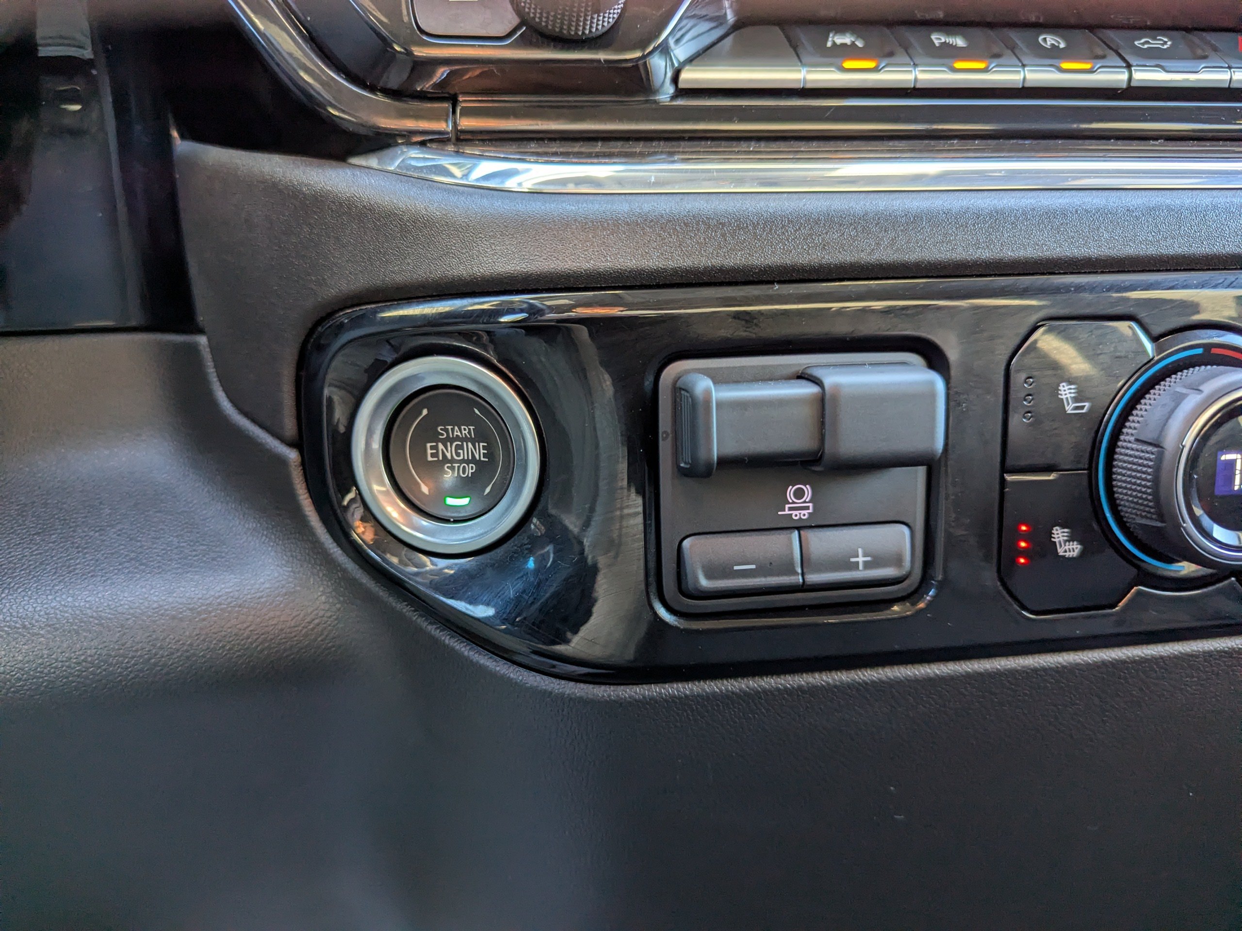 2024 Chevrolet Silverado 1500 LT - Photo 18