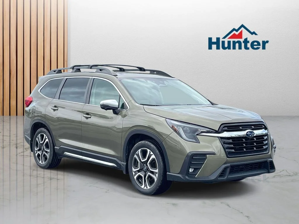 2023 Subaru Ascent Limited 8 Passenger's photo