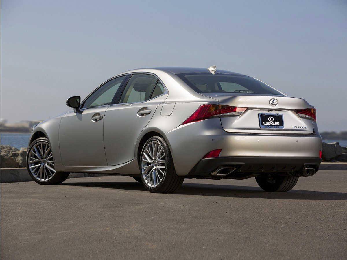 2017 Lexus IS 350 200t's photo