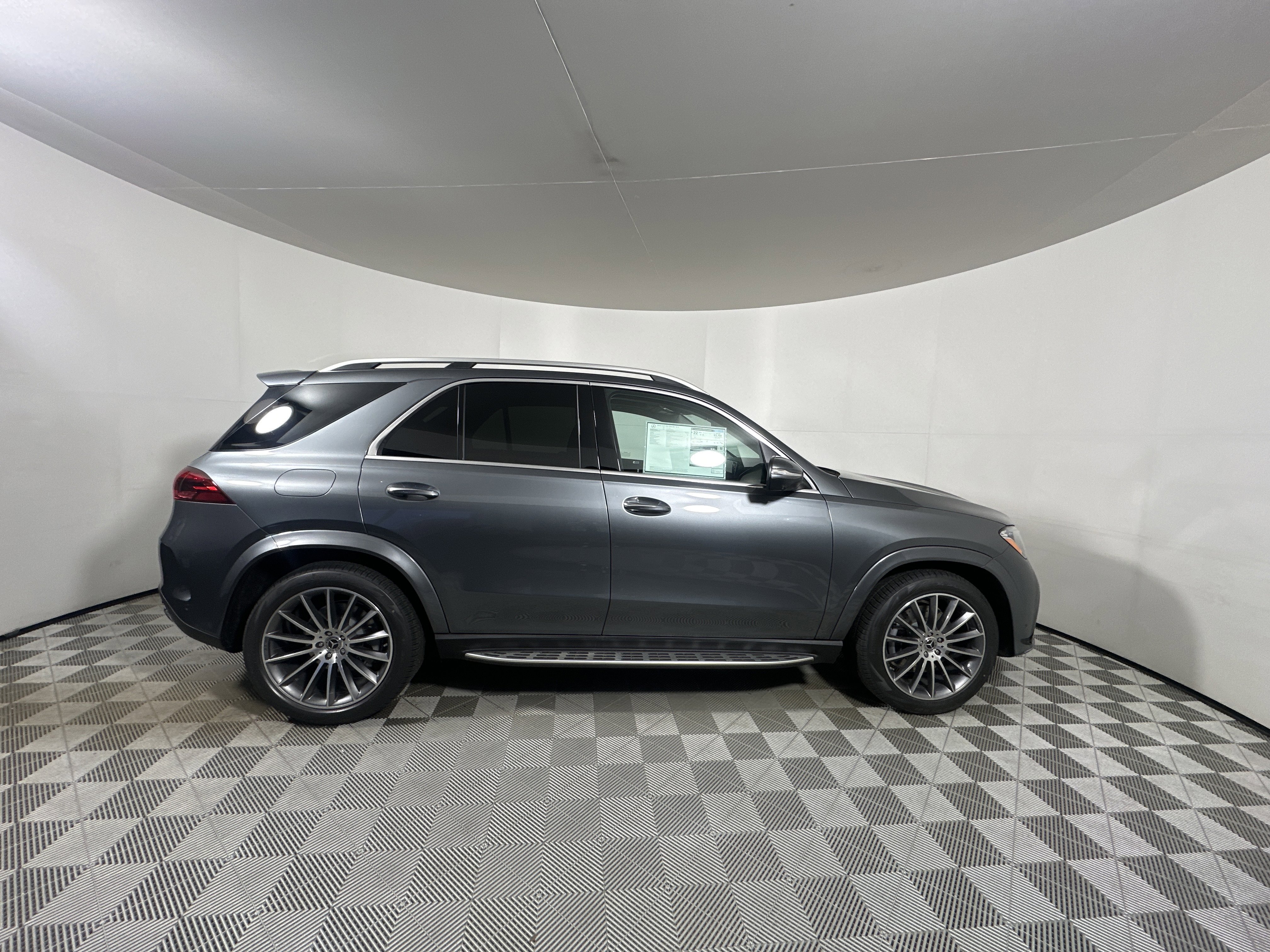 New 2026 Selenite Grey Metallic Mercedes-Benz GLE 350 image 35