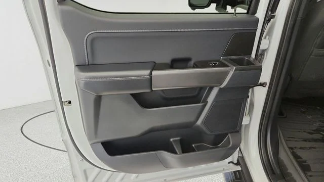Certified Used 2024 Avalanche Ford XLT image 24