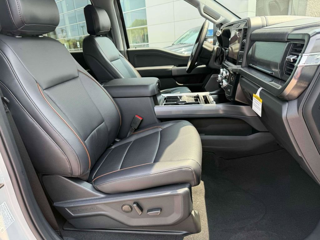 2025 Ford F-350 Super Duty Lariat - Photo 20