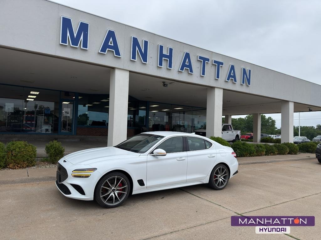 2025 Genesis G70 2.5T Standard's photo